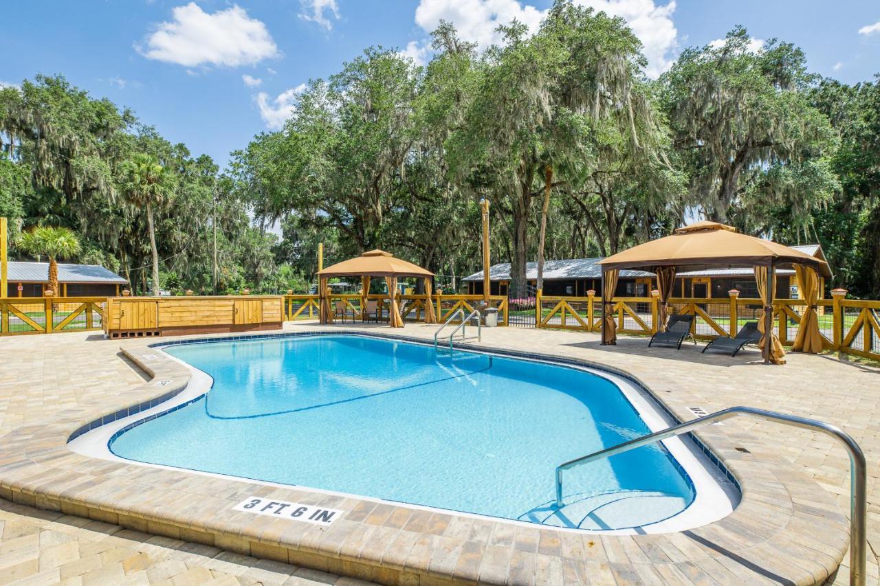 Idlewild Lodge And Rv Park Lake Panasoffkee Kültér fotó