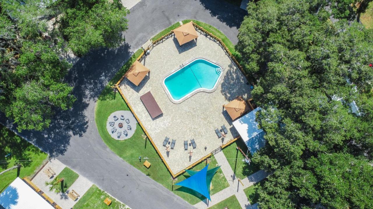 Idlewild Lodge And Rv Park Lake Panasoffkee Kültér fotó