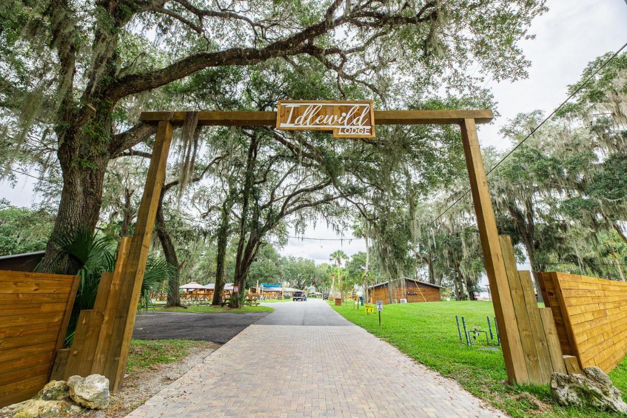 Idlewild Lodge And Rv Park Lake Panasoffkee Kültér fotó